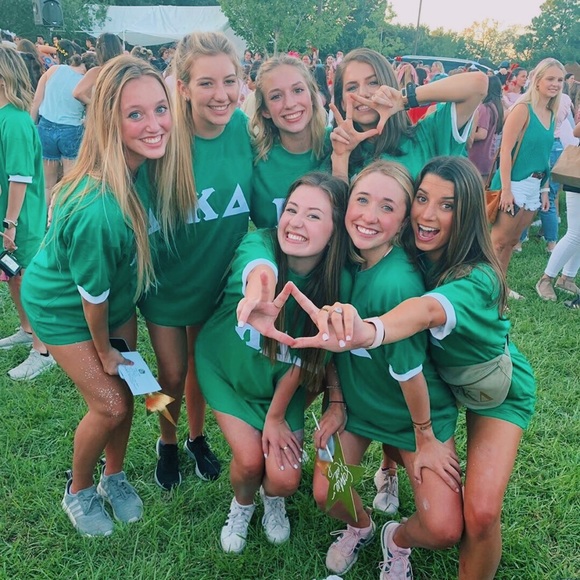 Meet your Posher, Libby - Picture 1 of 1